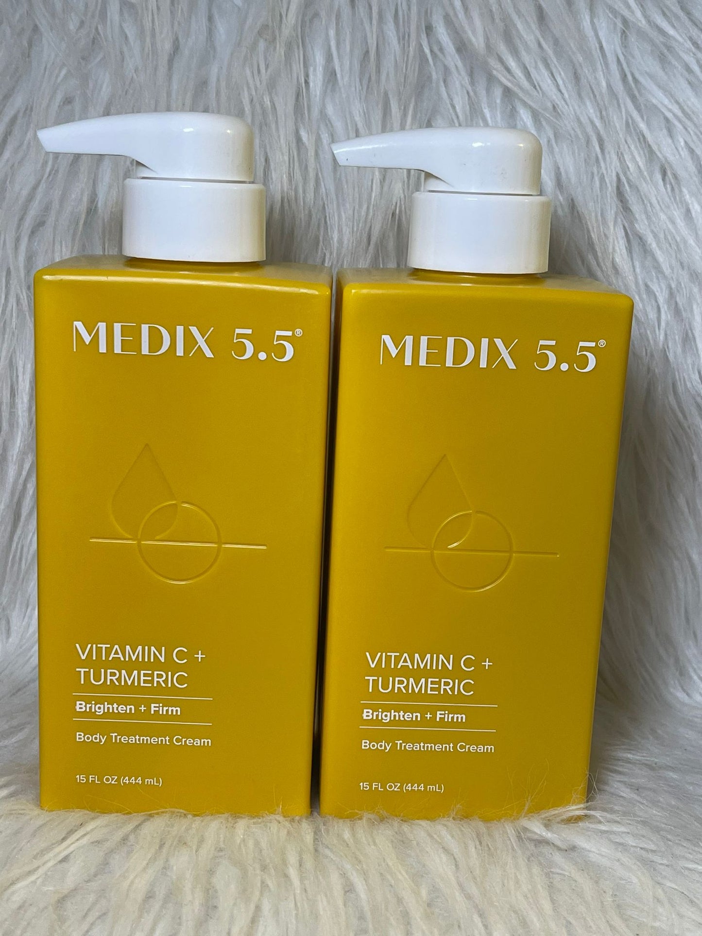 Medix 5.5, lot de 2 Crèmes Vitamine C et curcuma, Crème raffermissante et illuminatrice Ultra éclaircissant anti imperfection zéro tâche , 444 ml