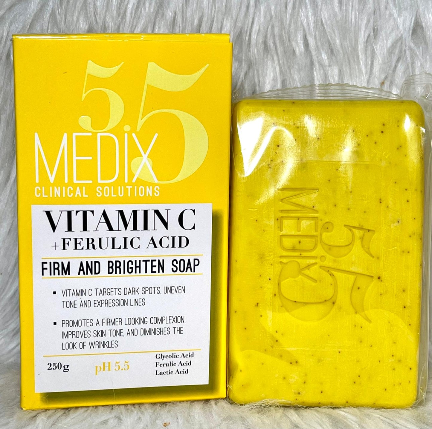 MEDIX5.5 SAVON ULTRA BLANCHISSANT EXFOLIANT GOMMANT ANTI IMPERFECTION VITAMINE C KOJIC FERULIC ACIDE 250G