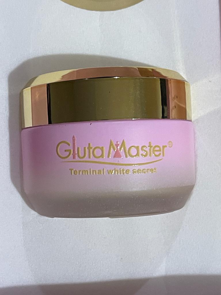 Gamme traitement des acnés tâche et cicatrice anti imperfection visage sublime et lisse