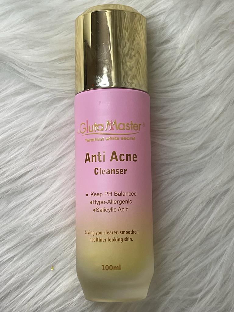 Gamme traitement des acnés tâche et cicatrice anti imperfection visage sublime et lisse