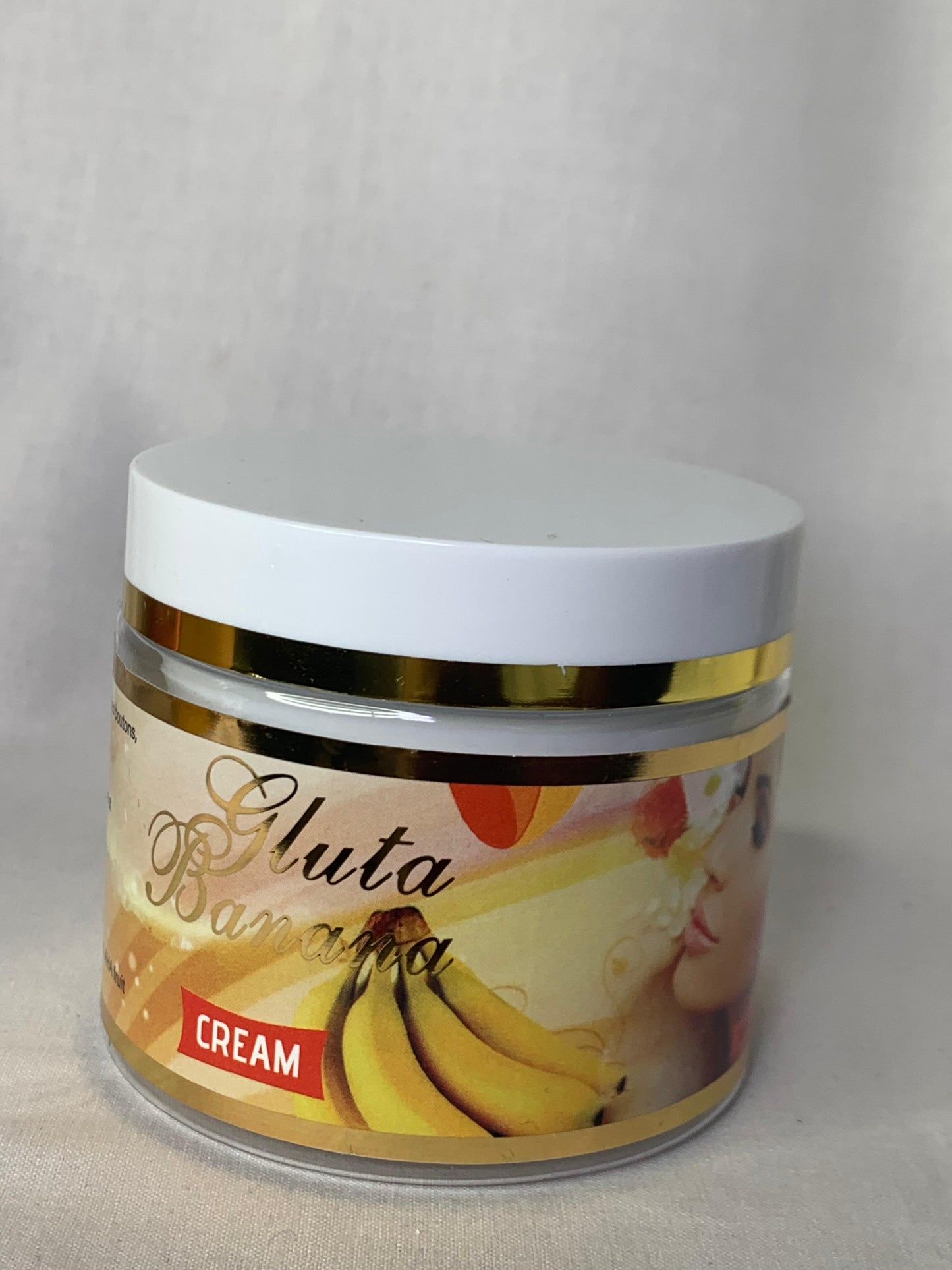 GLUTA BANANA CREME DE VISAGE ULTRA ÉCLAIRCISSANTE ANTI IMPERFECTION BLANCHI ADOURCI RAJEUNI 100ML