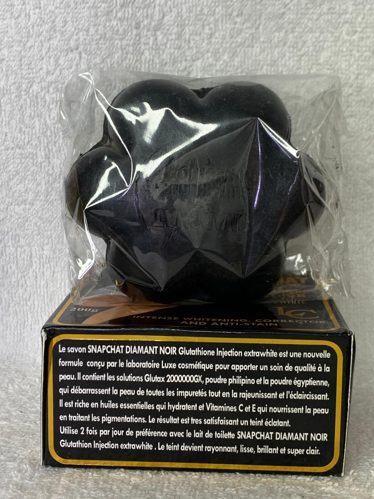 SAVON SNAPCHAT DIAMANT NOIR  EXTRA ÉCLAIRCISSANT REPARATEUR ANTI AGE 200g