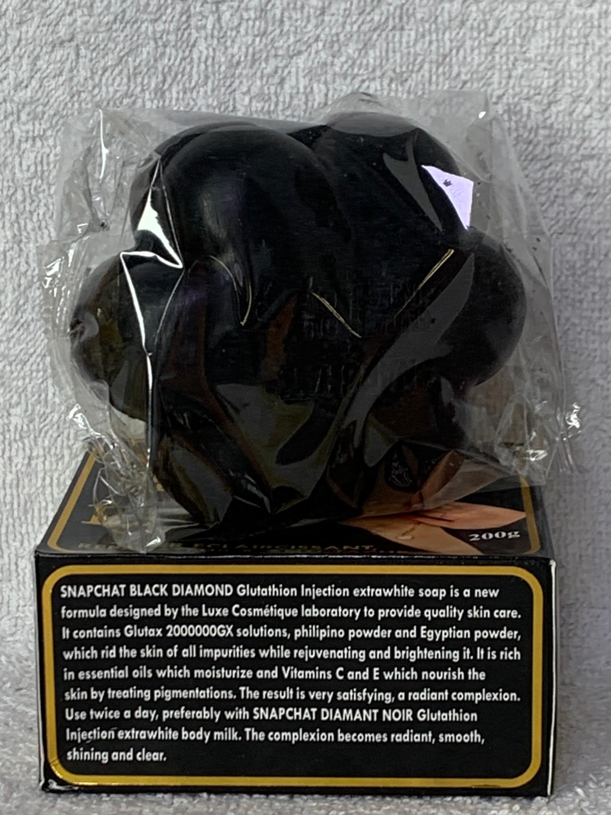 SAVON SNAPCHAT DIAMANT NOIR  EXTRA ÉCLAIRCISSANT REPARATEUR ANTI AGE 200g